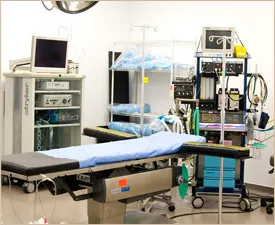 Operating room at Hedden and Gunn Plastic Surgery